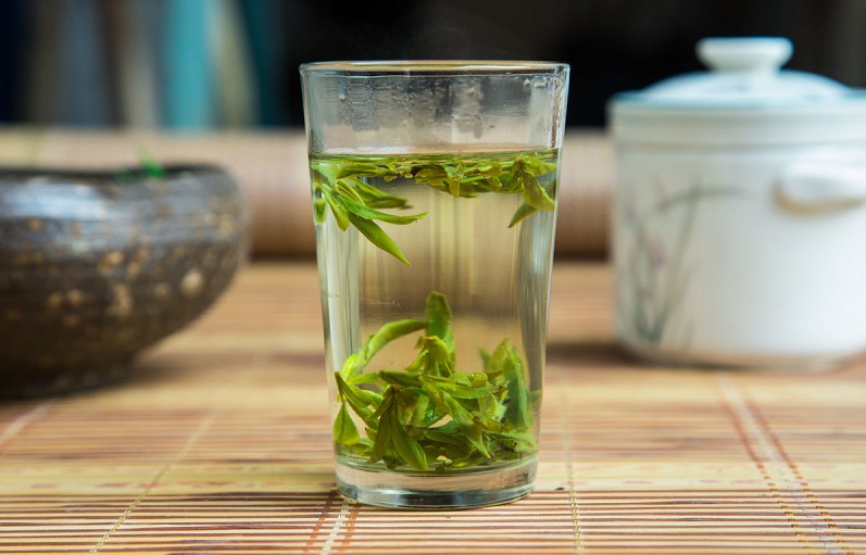 了解乌牛早茶,乌牛早是我国古代的名茶,曾经失传数百年,是1985年重新